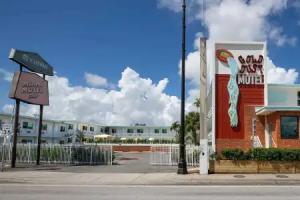 Selina Gold Dust, Miami