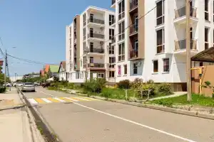 Sea of apartments on Trostnikovaya Street, Adler
