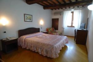 Hotel la Pace, Asciano