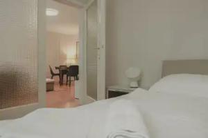 HeyMi Apartments Post, Vienna