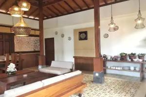 Puri Langenarjan Guesthouse, Yogyakarta