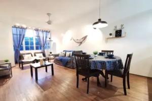 The Whale House | 100m From Beach, Batu Ferringhi