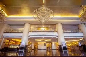 Wuhan Mayflowers Hotel (Wuchang Railway Station Zhongnan Road Metro Station Branch), Wuhan