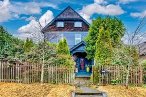 Victorian on Garden Best Location in Town Tourist base, Bellingham