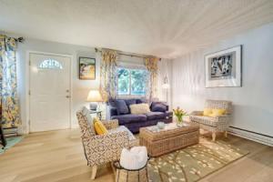 1 Mi to-sparks: Family Retreat w/ Fireplace! Tourist base, Reno