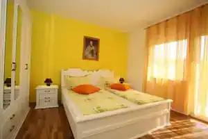 Apartment Era, Trogir