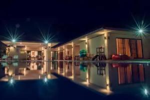 Sleep Soundly by The Sea, Trat City
