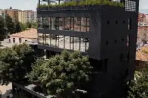 In Gallery Hotel & Spa, Corce