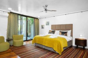 Montreux Rotana Garden House with Private Pool - Swiss Hotel Apartments, Montreux