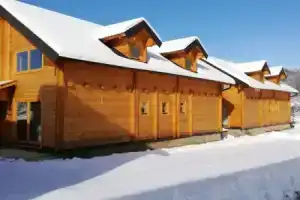 Lovely 4-bed Cottage in, Kolasin