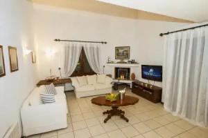 Muses Villas Resort, Sani Beach