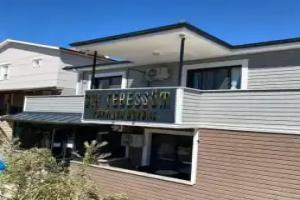 Bir Tebessum Hotel, Ayvalik