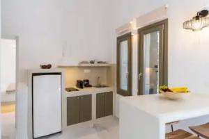 Lavadoze Luxury Suites - Adults only, Pirgos
