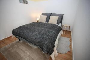 FULL HOUSE Studios - Little Mill Apartment - NTFLX + WiFi, Chemnitz