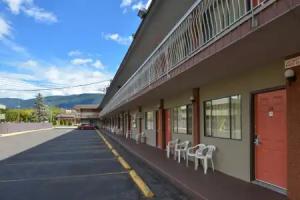 Canadas Best Value Inn & Suites, Vernon