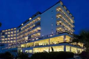 Riva Delta Hotels, Okurcalar