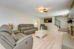 Memphis Vacation Rental - Walk to Graceland! Tourist base, Memphis