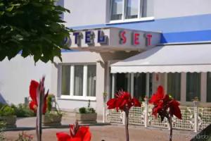 Hotel SET, Bratislava