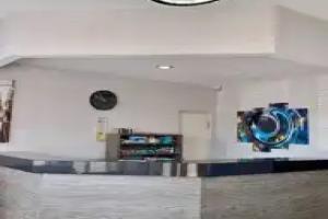 Super 5 Inn, Mississauga
