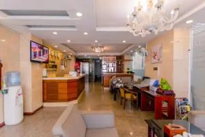 A25 Hotel 14 Luong Huu Khanh, Ho Chi Minh