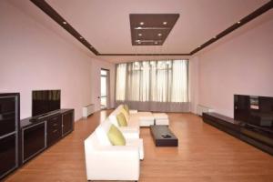 Spacious Apartment by Luxe Group TT606, Yerevan
