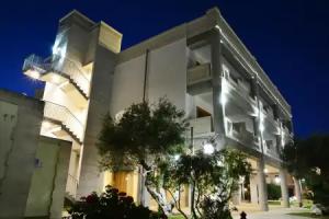 Hotel Thàlas Club, Torre Dell'Orso