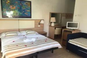 Hotel Losanna Gabicce Mare, Gabicce Mare