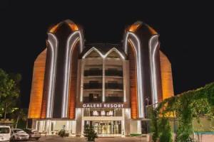 Galeri Resort Hotel, Okurcalar