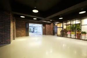 Queens Hotel, Busan