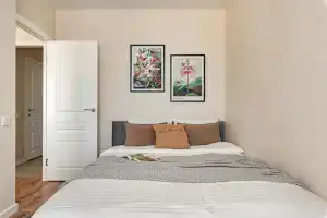 Apartments on Vasily Oschepkov street 1, Moscow