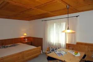 Hotel Engiadina, Scuol