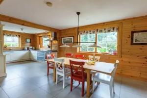 Garden View Holiday Home in near Center & Forest, Domburg