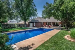 Spacious Retreat With Shaded Yard & Games 4 Bedroom Home by RedAwning, Oklahoma City
