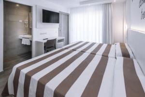 Hotel Oasis Park Splash, Calella