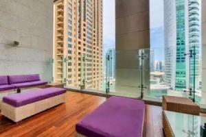 Jlt Bonnington Tower 1 Br Apartment Lake View, Dubai