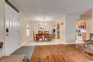 Charming Vacation Rental Near Beach! Tourist base, Biloxi