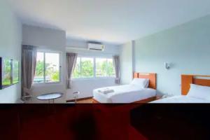 Phet Phangan, Surat Thani City