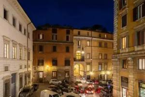 Tula Inn, Rome