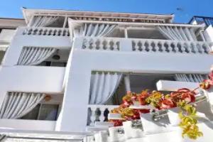 Angelos Design Suites, Alonnisos town