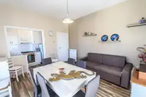 Ampio appartamento con Box auto Apartments, Celle Ligure