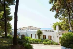 Marpunta Resort, Alonnisos town