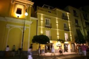Palazzo Tritone & Abagnale, Sorrento