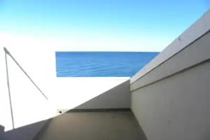 Mirone Apartment FRONTE MARE beachfront house, Roccalumera