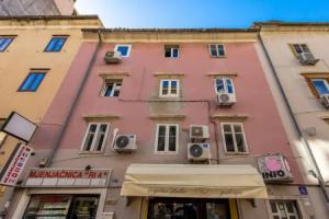 Apartments Small Sweet & Cosy, Rijeka
