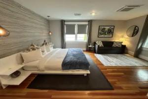 Very Cool 1 Bed/1 Bath In Downtown Pelham St - Unit 7 1 Bedroom Home, Newport