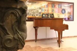 Hotel Luna Rossa, Naples