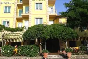 Hotel Riviera, Deiva Marina