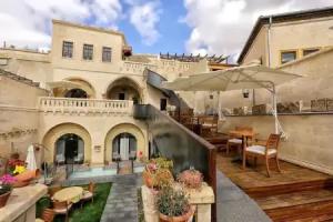Sunak Cave Hotel, Uerguep