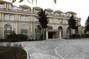 Sapphire Zagulba, Baku