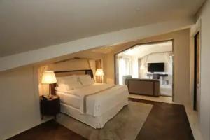 Kemer Country Hotel, Istanbul